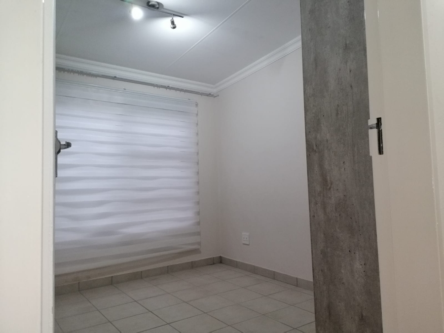 To Let 3 Bedroom Property for Rent in Waterval East North West